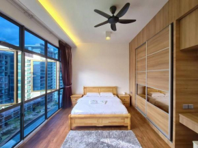 Studio 1 bedroom high floor Free Netflix Palazio Mount Austin by GDRAGON HomeStay